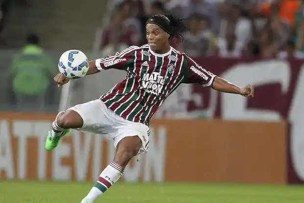 而黃蜂則在 而黃蜂則在