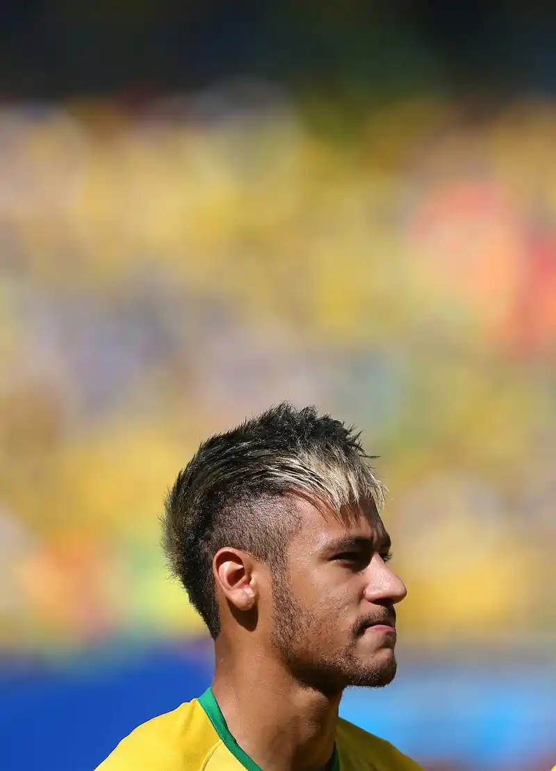 在此背景下 在此背景下