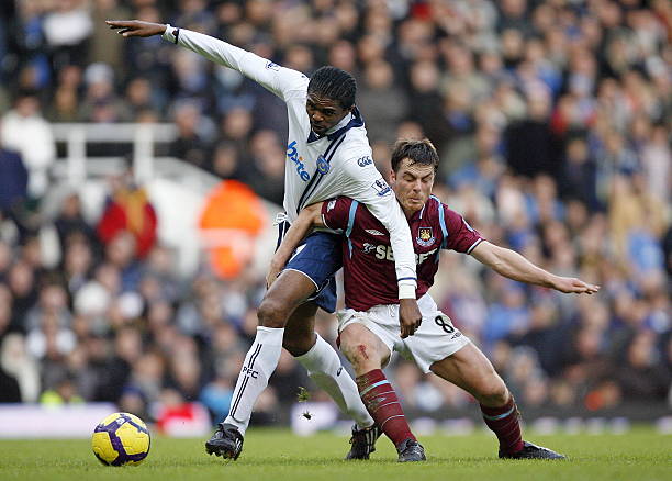 在逆境中屡 在逆境中屡